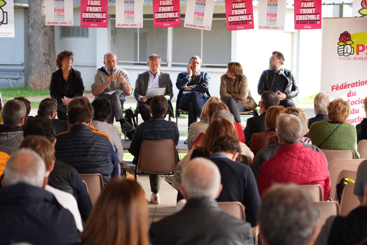 faureolivier's tweet photo. « Nous sommes socialistes et si nous le sommes restés, ce n’est pas pour ronronner, mais pour porter de grands combats. On cherchera à nous diviser, mais nous tiendrons, dans la fidélité à ceux qui, avant nous, ont permis d’améliorer nos conditions de travail et d’existence. »
Très heureux d’avoir retrouvé les militants socialistes du Vaucluse pour la Fête de la rose de Carpentras 🌹 Merci à @SergeAndrieu84, maire de la ville, à @stanzionelucien et à tous les camarades présents pour leur accueil !