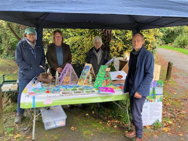 Great to see Cllr Kim Spickett &amp; residents Connie &amp; Bernie in Shadbolt Park sharing information on the local work being undertaken by residents to support &amp; enhance the wildlife in the park &amp; in Cuddington's urban streets: sparrows, swifts, insects &amp; hedgehogs are on their list😊