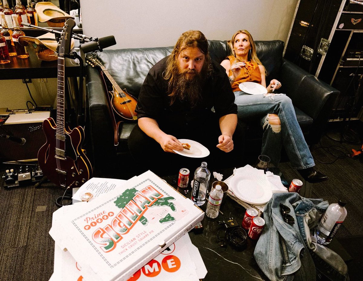 countrysayingss's tweet image. Weekend mood… #ChrisStapleton #MorganeStapleton