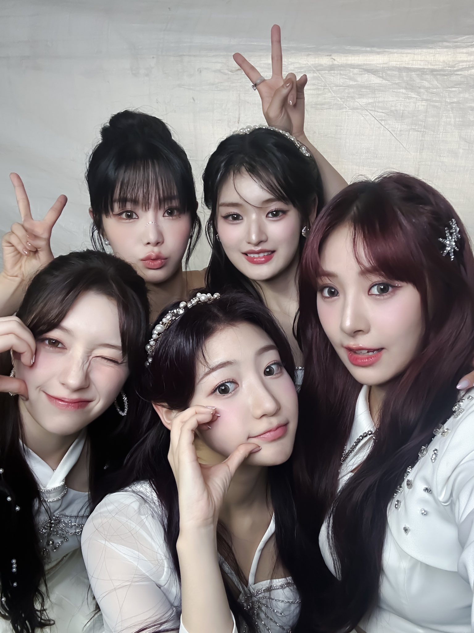 GaQYm4jbUAE1zB9?format=jpg&name=large