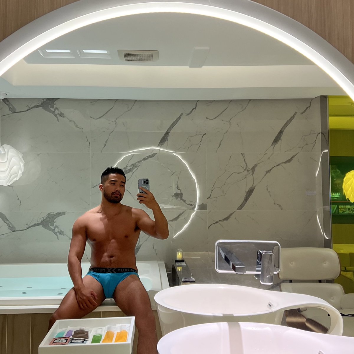 xiang xiang tweet media