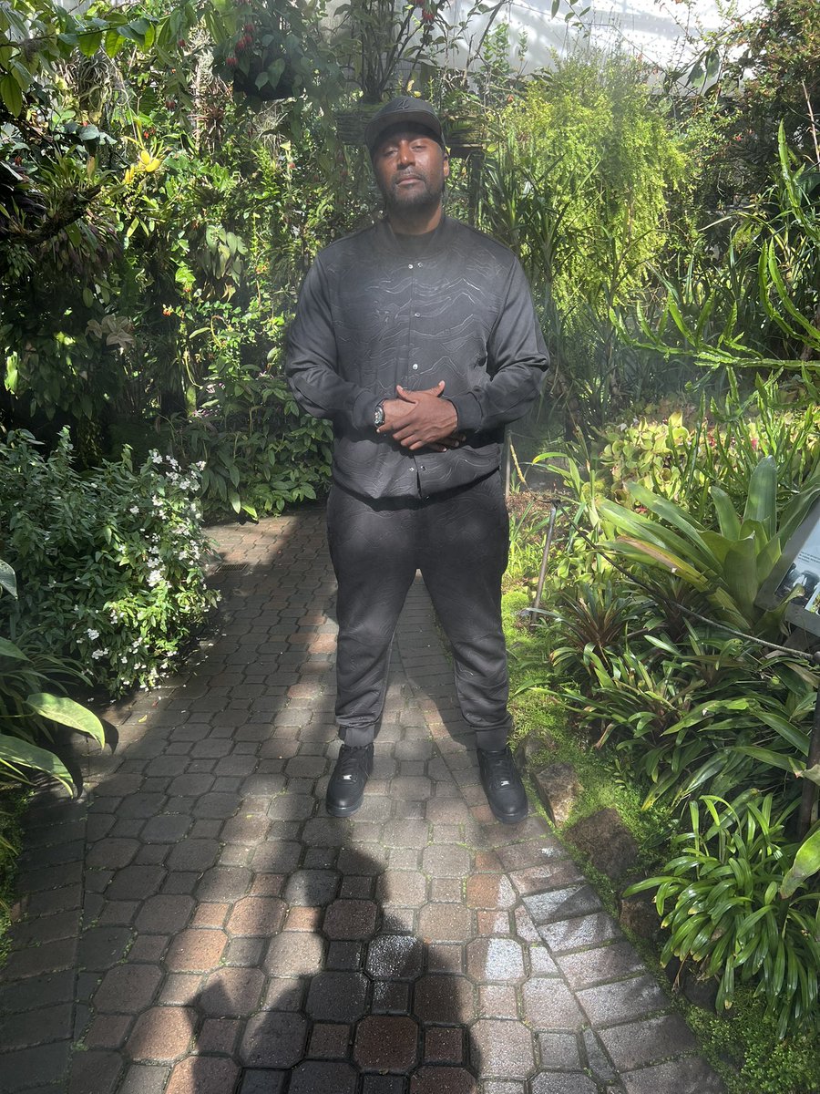 hostile5's tweet photo. When you at peace with your self it shows! #atlanta #photo #selfcare #fypシviralシ2024 @highlight #built2winentertainmentllc #NOAI https://t.co/IMPvWIkHjW
