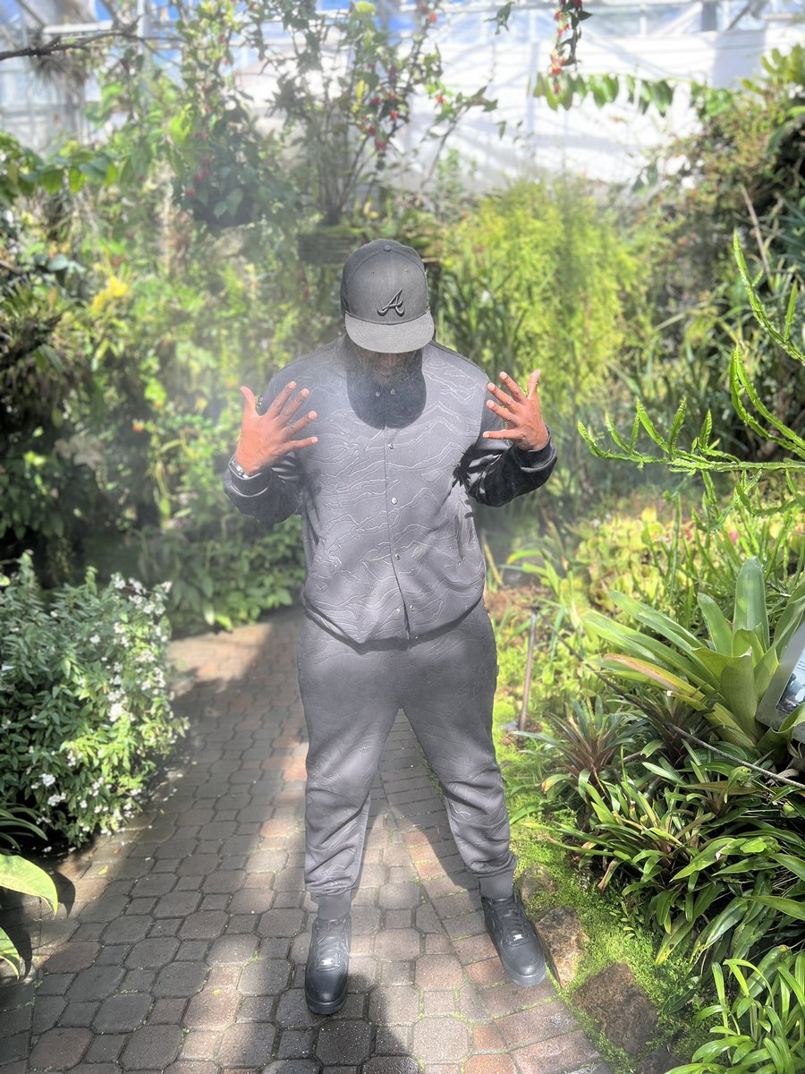 hostile5's tweet photo. When you at peace with your self it shows! #atlanta #photo #selfcare #fypシviralシ2024 @highlight #built2winentertainmentllc #NOAI https://t.co/IMPvWIkHjW