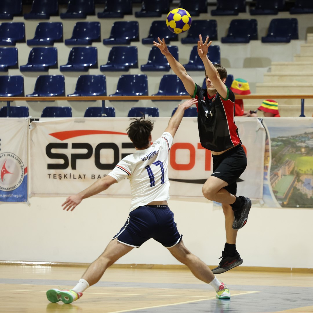 korfball's tweet image. #EKCB | Image Gallery: SVK-WAL | #ForBronze #Day6

🏆 IKF European Korfball Championship B-Division 2024
🗓️ 14-19 Oct 📍 Kemer, TUR 🇹🇷
📺📈📰 Info, streams &amp;amp; results: korfball.sport/?p=40168
📷 Marco Spelten

#korfball #TheMixedGenderSport #korfbal #corfebol #korfbol #corfbol