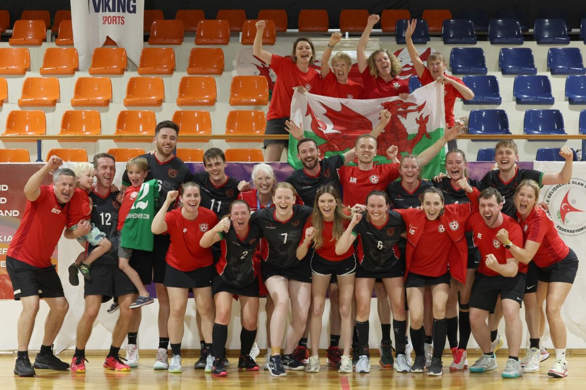korfball's tweet image. #EKCB | Image Gallery: SVK-WAL | #ForBronze #Day6

🏆 IKF European Korfball Championship B-Division 2024
🗓️ 14-19 Oct 📍 Kemer, TUR 🇹🇷
📺📈📰 Info, streams &amp;amp; results: korfball.sport/?p=40168
📷 Marco Spelten

#korfball #TheMixedGenderSport #korfbal #corfebol #korfbol #corfbol