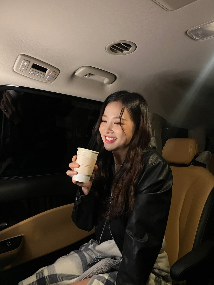 솔지 Solji tweet media