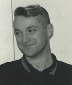 Il y a exactement 30 ans, Cleews Velay s’en allait.
Je n’oublie rien. Ni qui il était ni son engagement sans faille contre le #Sida .
Je crois que les jeunes générations mesurent mal tout ce et tous ceux que nous avons perdus durant ces annees-là.
<a href="/actupparis/">Act Up-Paris</a> <a href="/Sidaction/">Sidaction</a> #120bpm