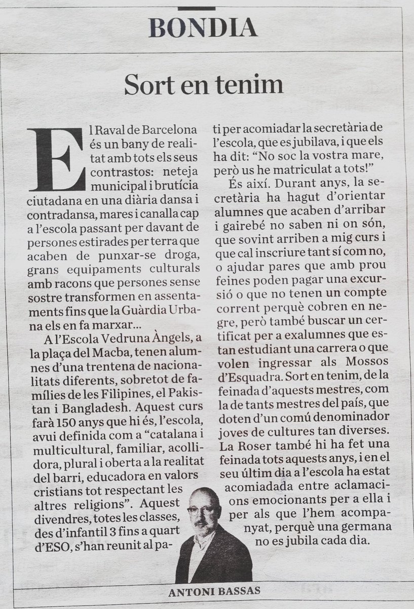 SORT EN TENIM!💫
Dels mestres i també de les persones que són a les portes de les escoles. Les que també acullen famílies,  infants, tràmits i problemes.
Als centres necessitem "Rosers" com la de <a href="/vedrunaangels/">Vedruna Àngels</a> 
<a href="/antonibassas/">Antoni Bassas</a> <a href="/diariARA/">diariARA</a> <a href="/VedrunaCat/">Escoles Vedruna de Catalunya</a>