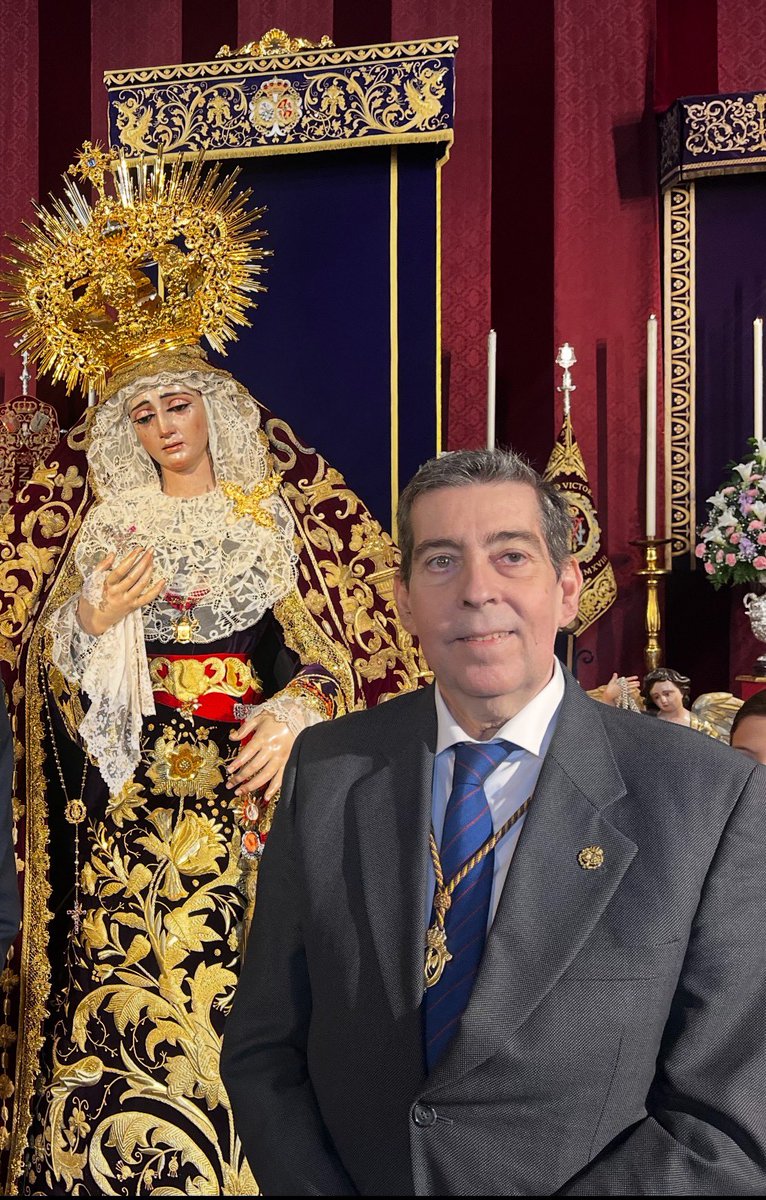 columnayazotes's tweet photo. Con profundo dolor, lamentamos comunicar el fallecimiento de nuestro Hermano Mayor, D. José García Pastor. Que Nuestro Padre Jesús Atado a la Columna por intercesión de su madre, Mª Stma. de la Victoria lo tenga en su gloria. Descanse en paz.

https://t.co/OfMazzZqGR https://t.co/qOrGesfpw5