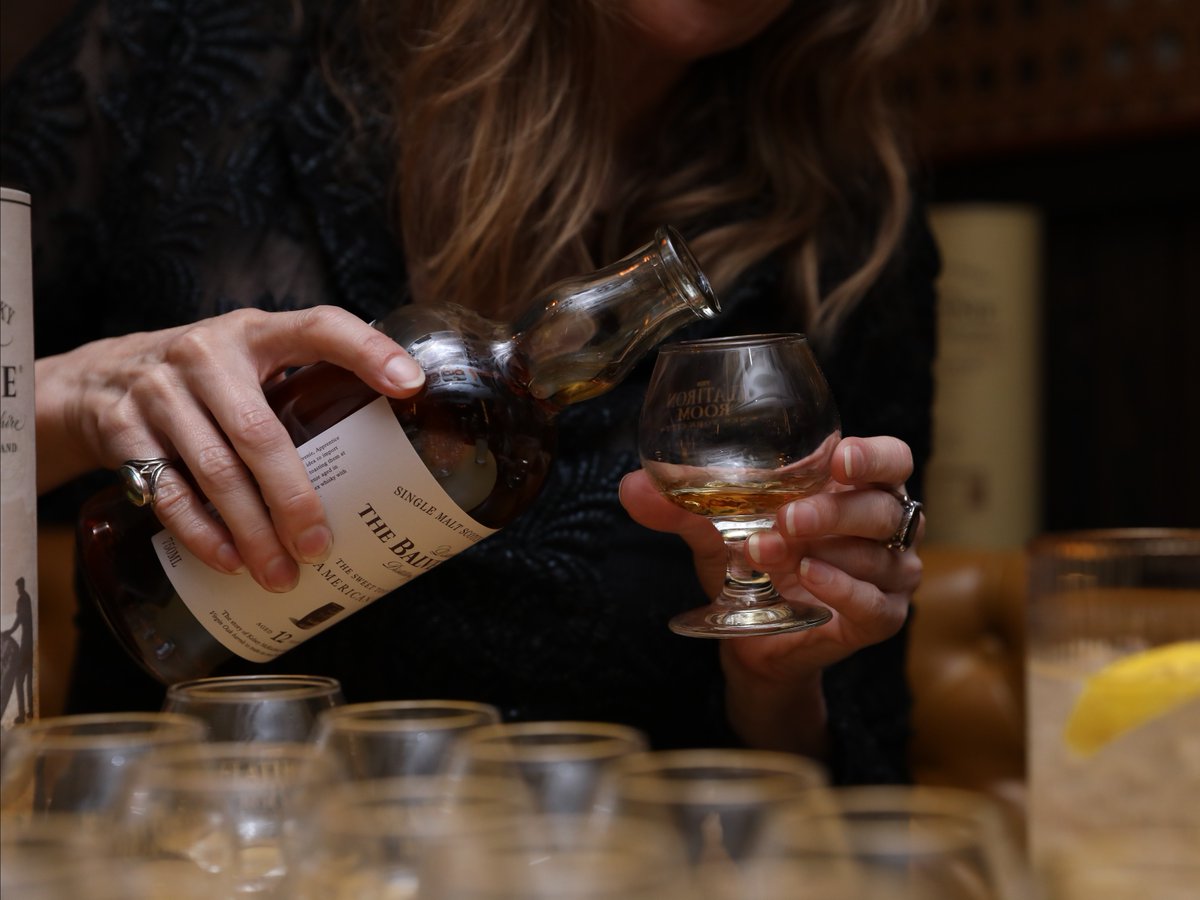 Larkfire tweet media