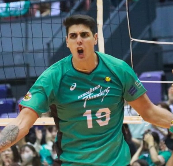 VivaVolley_'s tweet photo. JT Thunders reverse sweeps Osaka Bluteon!

Opposites Felipe Roque and Yuji Nishida are their teams' top scorers.

📊 Roque
▪️28 points (🔝scorer)
▪️55% success on attack (50% efficiency)
▪️7️⃣ blocks!! 🧱🧱🧱🧱🧱🧱🧱

📊 Nishida
▪️22 pts
▪️42% on attack (39% eff)
▪️3 blocks 3 aces https://t.co/Aw5UYP3Urf