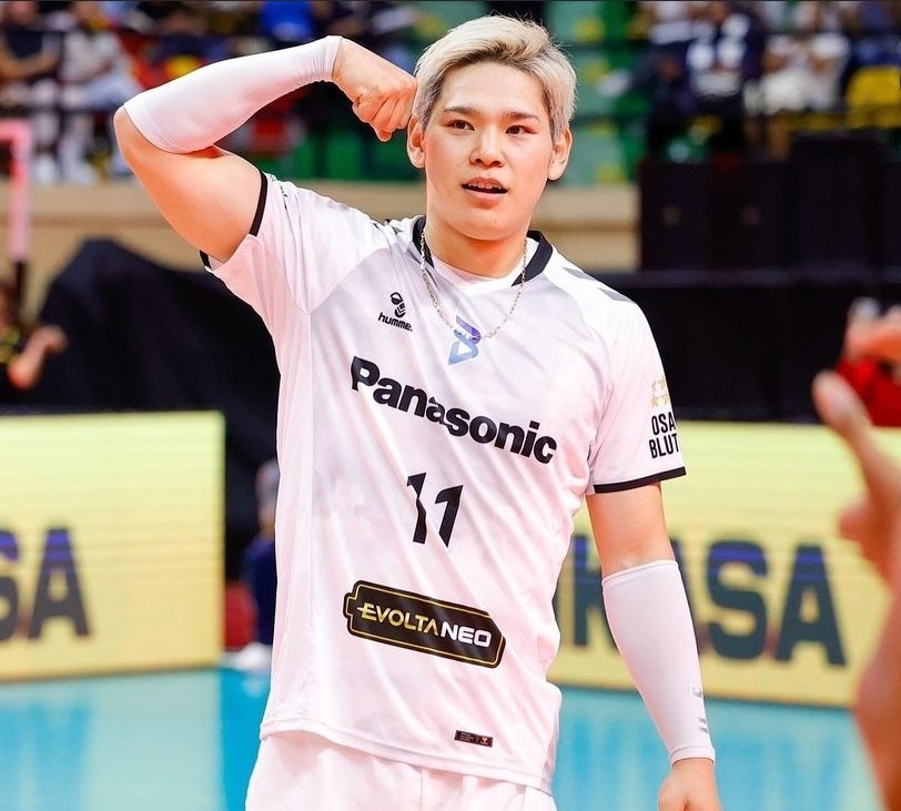 VivaVolley_'s tweet photo. JT Thunders reverse sweeps Osaka Bluteon!

Opposites Felipe Roque and Yuji Nishida are their teams' top scorers.

📊 Roque
▪️28 points (🔝scorer)
▪️55% success on attack (50% efficiency)
▪️7️⃣ blocks!! 🧱🧱🧱🧱🧱🧱🧱

📊 Nishida
▪️22 pts
▪️42% on attack (39% eff)
▪️3 blocks 3 aces https://t.co/Aw5UYP3Urf