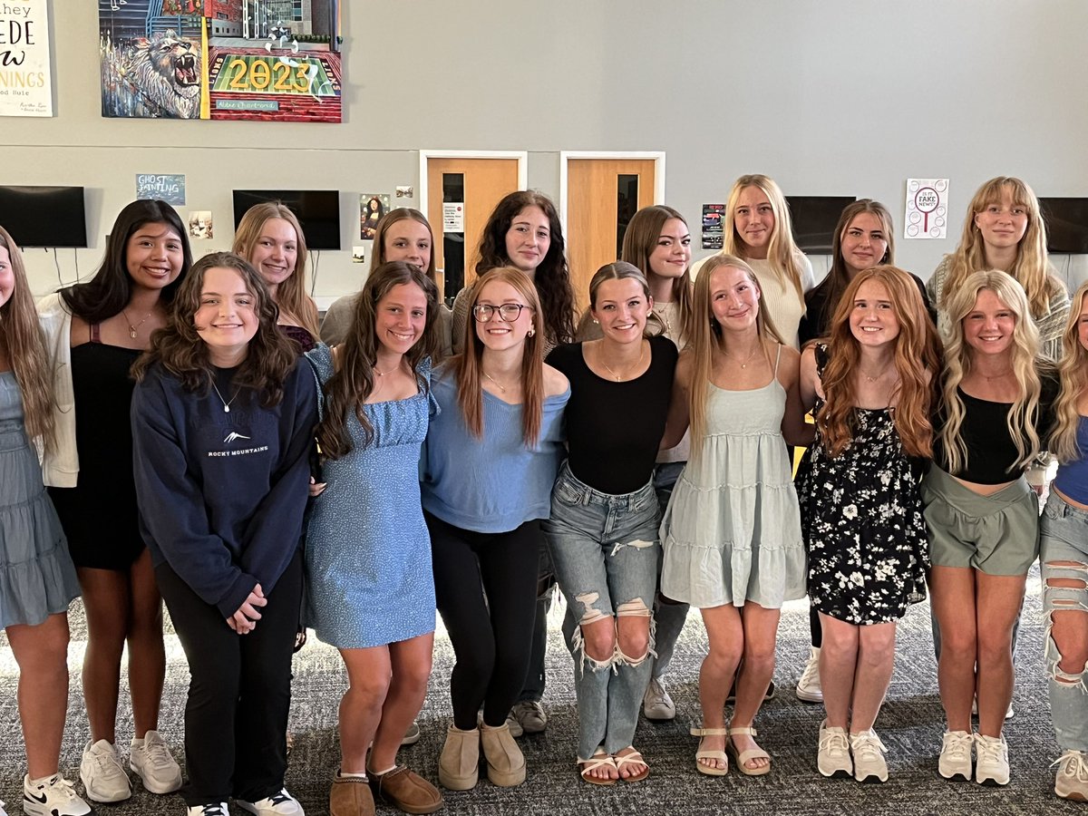 Last night the team got together one last time to celebrate our season and each other. I am so proud of the growth these girls have shown this year and am honored to be their coach. 

Thank you for a wonderful season ladies!