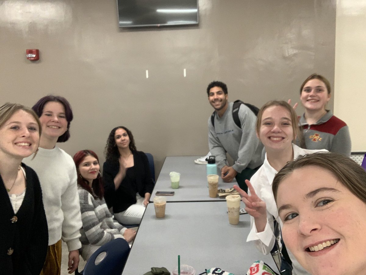 bettspdebate's tweet photo. Day 1 at Roosevelt ✅ Up bright and early for Day 2 for debate! #Bettpride https://t.co/K1cjt2cZ6W