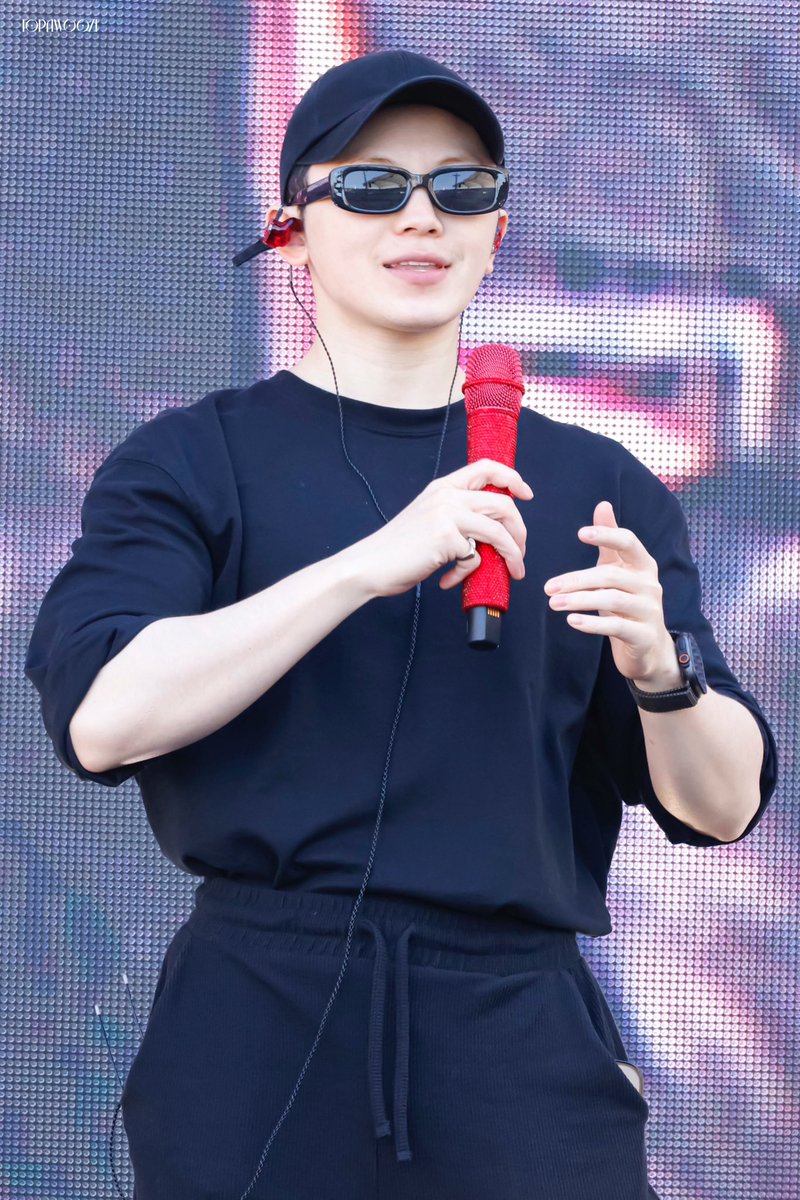 241012 SEVENTEEN HQ
' RIGHT HERE ' GOYANG 🇰🇷

#SEVENTEEN #세븐틴
#WOOZI #우지 #이지훈 #ウジ #李知勳