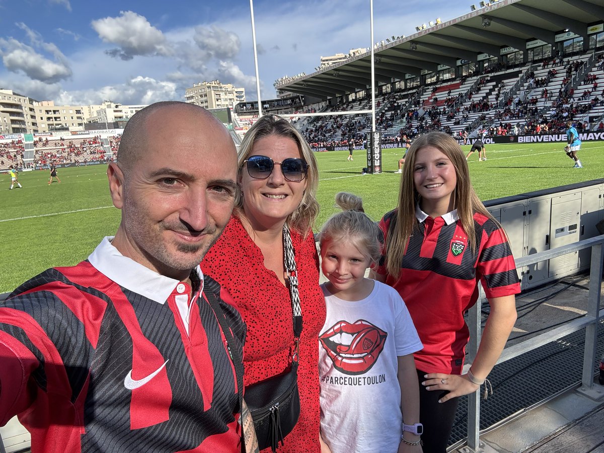 robyft98's tweet photo. #parcequemayol https://t.co/SflkVTM09i