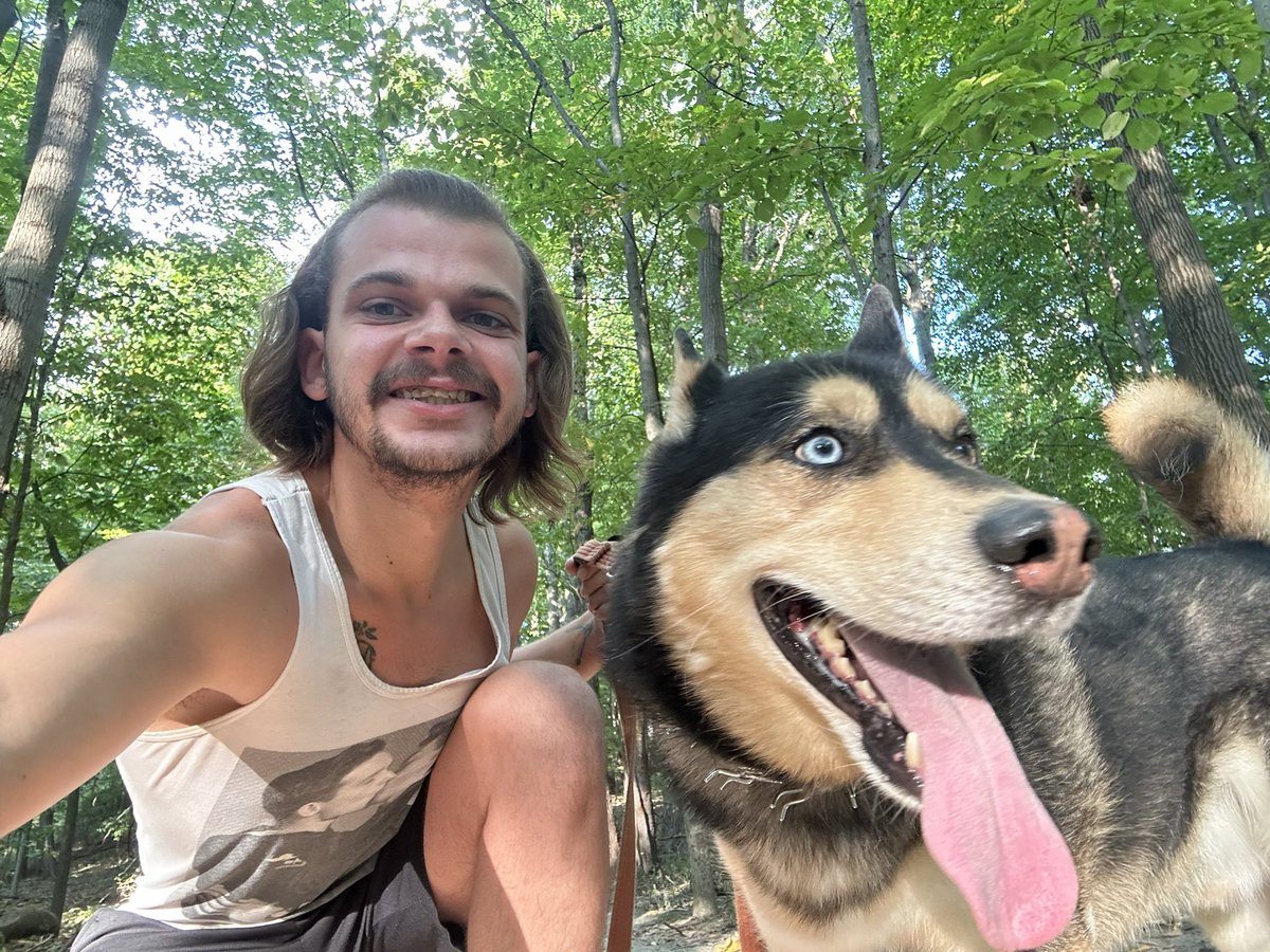 KillianTheK's tweet photo. Just a boy and his doggo #gayboy #twink #husky #gay https://t.co/xoZYgpX4iZ
