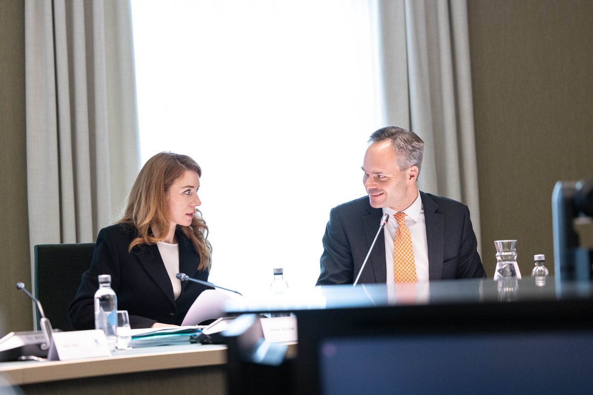 yministerio's tweet photo. Suomi ja Ukraina vahvistavat ympäristö- ja energiayhteistyötä osana Ukrainan kestävää jälleenrakentamista. 🇫🇮🇺🇦

Helsingissä järjestettiin Ukrainan ympäristöturvallisuutta käsitellyt korkean tason konferenssi.

https://t.co/bwJh5kfLKw https://t.co/5PdxLHn6R3