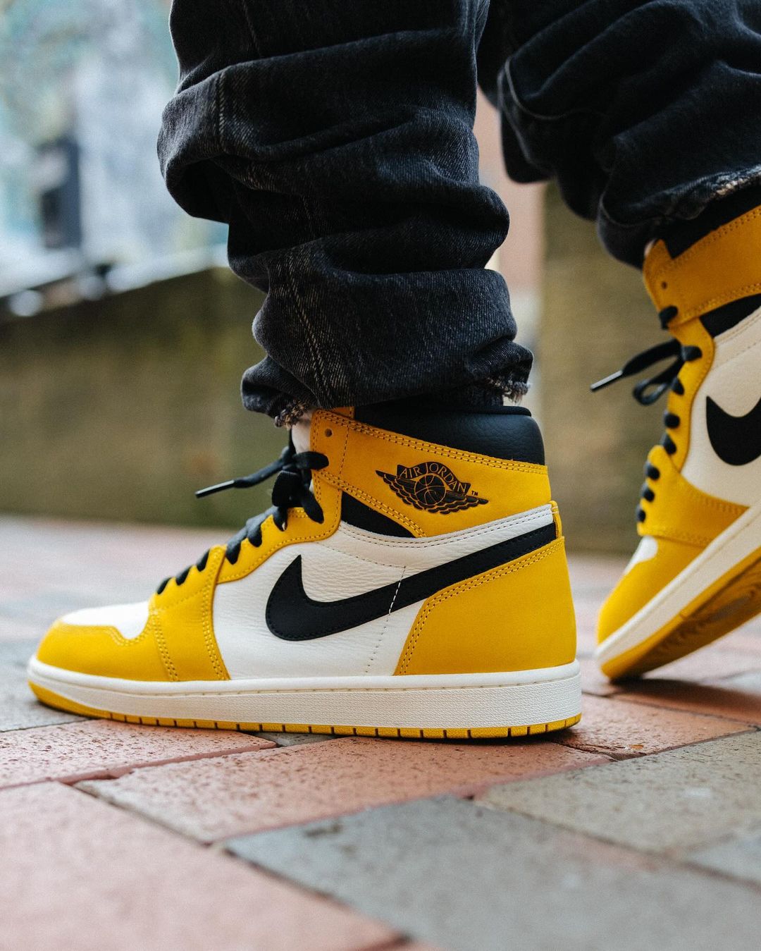 Jordan 1 yellow toe 2019 hot sale