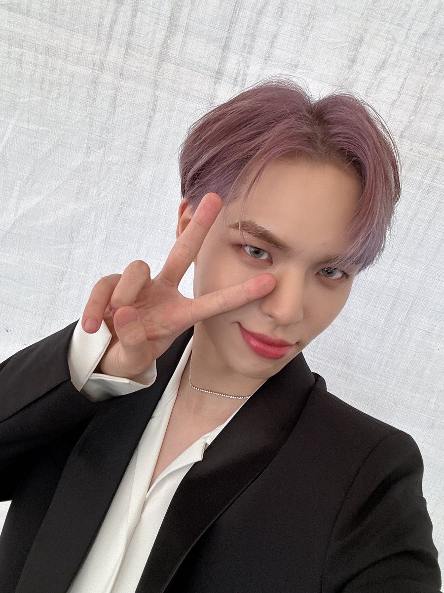 CIX_twt's tweet photo. 픽스들 덕분에 행복한 하루였오ㅎㅎ💙

#CIX #FIX #BX #이병곤 #병곤 #평픽사💙 https://t.co/L2Ju2gqdiU