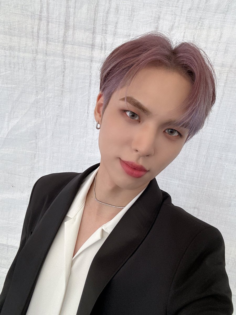 픽스들 덕분에 행복한 하루였오ㅎㅎ💙

#CIX #FIX #BX #이병곤 #병곤 #평픽사💙