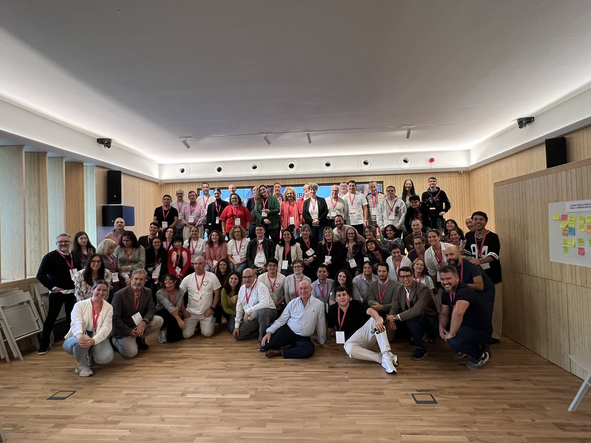 Cibervoluntarios tweet media