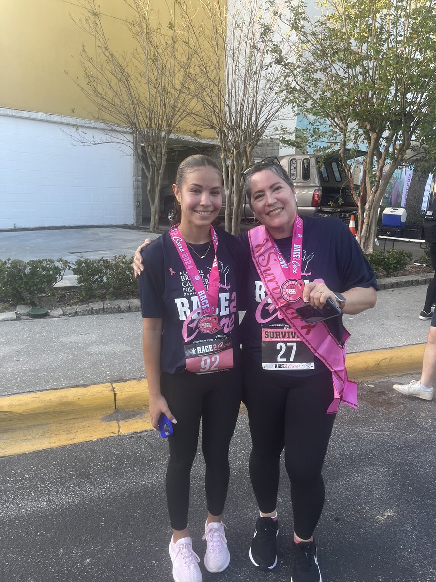 We are busy in the community today supporting new Moms and Dads in St. Cloud and walking to support the fight against Breast Cancer! Call 407-943-8600 to schedule an appointment for your newborn or receive a breast cancer screening.