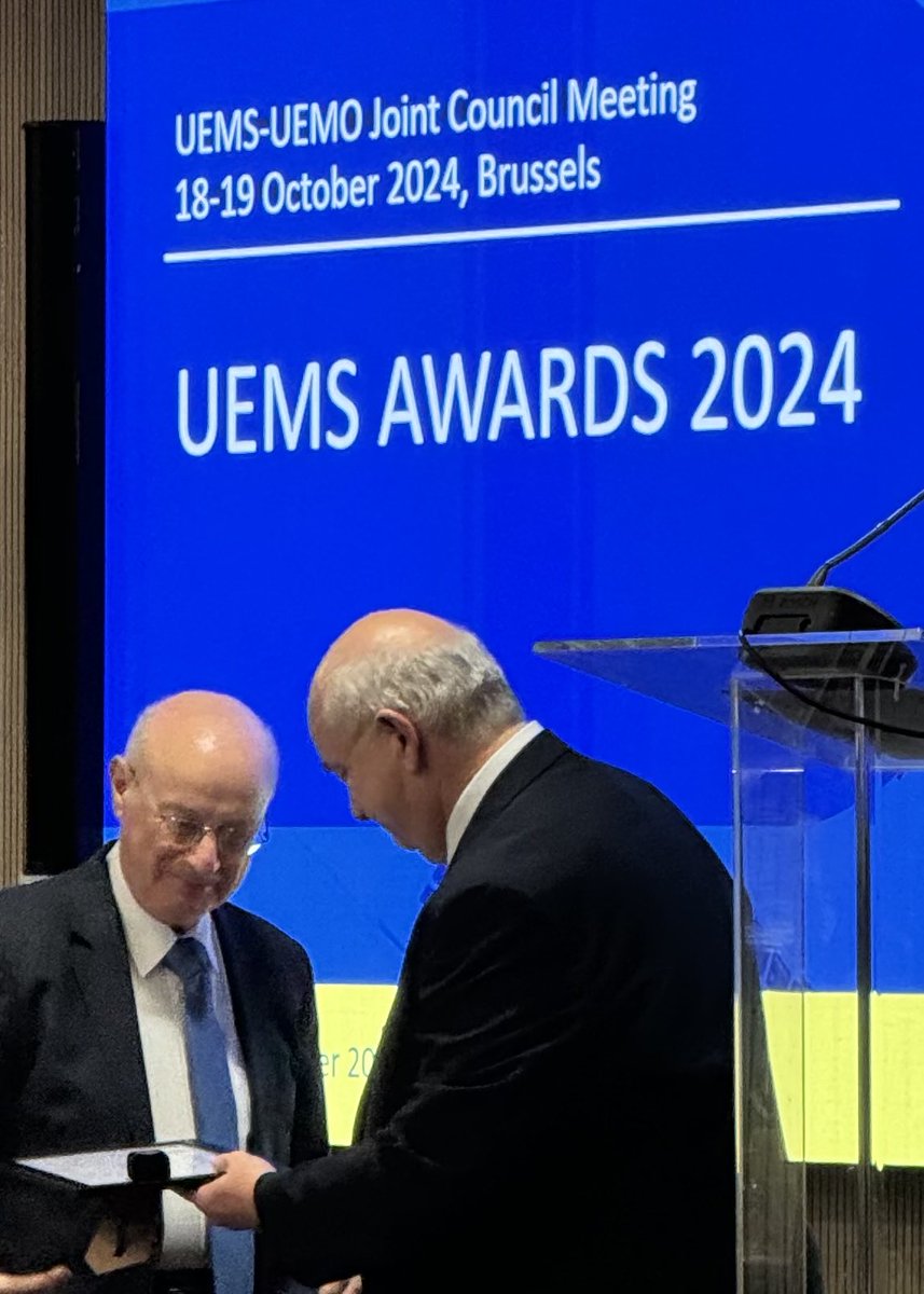 JohnBFirth55's tweet photo. Dr Felice receives gold award ⁦@UEMSEurope⁩ https://t.co/2JWeMz0dp1