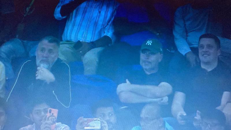 📷: Kerala Blasters coach Mikael Stahre, Assistant Coach Björn  Wesström and Sporting Director Karolis Skinkys in attendance for the Kolkata Derby 
#KeralaBlasters #Indianfootball