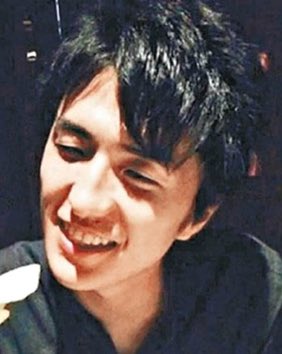 ฆาตกรทวิตเตอร์‼️ เขาฆ่าหั่นศพเหยื่อ 9 ราย ภายในระยะเวลาเพียง 2 เดือน โดยใช้ทวิตเตอร์เป็นช่องทางในการหาและหลอกล่อเหยื่อ แถมคดีนี้โหดร้ายถึงขั้นศาลญี่ปุ่นตัดสินประหารชีวิต+ทวิตเตอร์มีการเปลี่ยนกฎการใช้งานกันเลยทีเดียว
#จจมีเรื่องเล่า