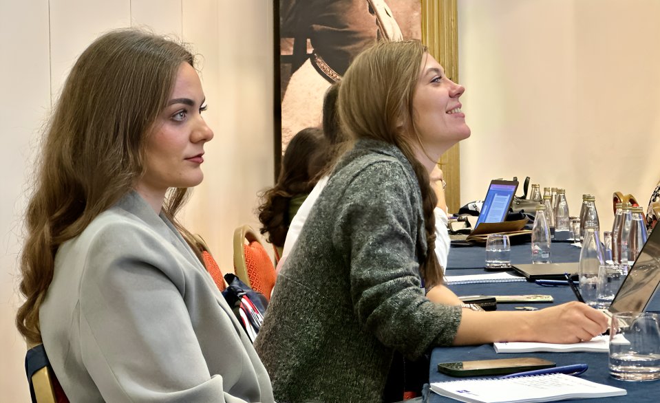 CFImedias's tweet photo. 🔵 Information Disorder and Fact-Checking
These were two key themes addressed on the third day of the Summer University on Fact-Checking in Montenegro.
🔹 Speakers : 
🎤 Festim Rizanaj
🎤 Endrit Berisha  
📻 Media : https://t.co/Df9eXJDQel
🔹 58 journalists from across the Balkans are gaining crucial skills to fight disinformation. 
👉 Balkan Voices II Project : https://t.co/8SfH2NumHt 

#CFImédias #ProjetEnAction #BalkanVoicesII #FactChecking #MediaTraining