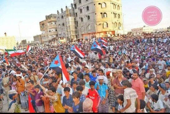 المهرة هي جزء لا يتجزأ من الجنوب، وإن أبناءها يرتبطون بعمق تاريخي وجغرافي وثقافي مع محافظات الجنوب الأخرى وأبناء المهرة كانوا ولا يزالون جزءاً فعالاً في صياغة مستقبل الجنوب، ولن يسمحوا بأي محاولة لتغيير هويتهم
#المهره_هويتها_جنوبيه