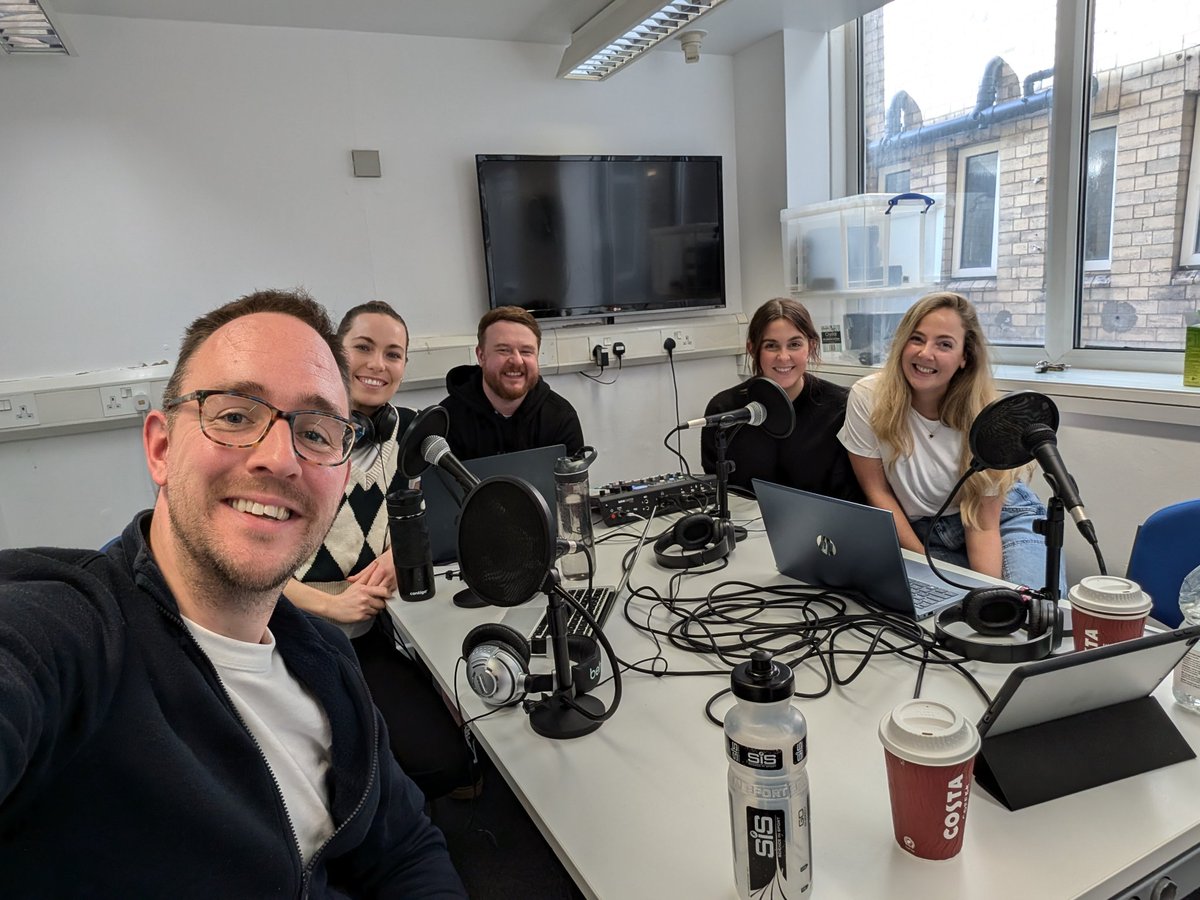 edpsydan's tweet photo. Fab morning being hosted by the @PsychBitesPod team where we talked all things evidence-based practice!

#twittereps https://t.co/AtEXxyzLBU