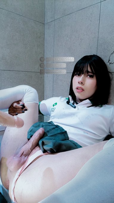 Watch 𝕸𝖊𝖎_𝕾𝖚𝖈𝖈𝖚𝖇𝖚𝖘's leaked NSFW photo on TwXstars