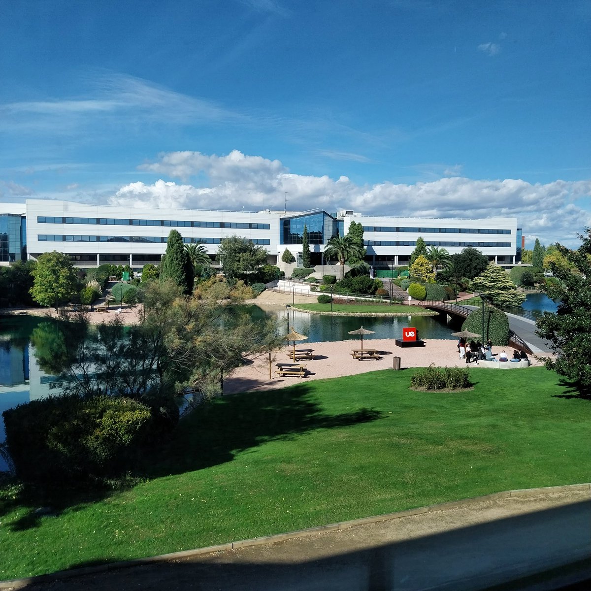 rocioglezsol's tweet photo. Día espectacular para defensas de TFMs @UEuropea #MUBioinformatica #cerrandoetapas https://t.co/QDxFlTbtcG