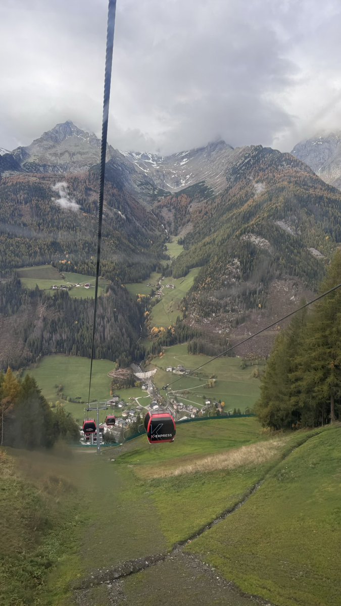 9rnxz's tweet photo. Northern Italy 🇮🇹 https://t.co/mjQQLXwnFL