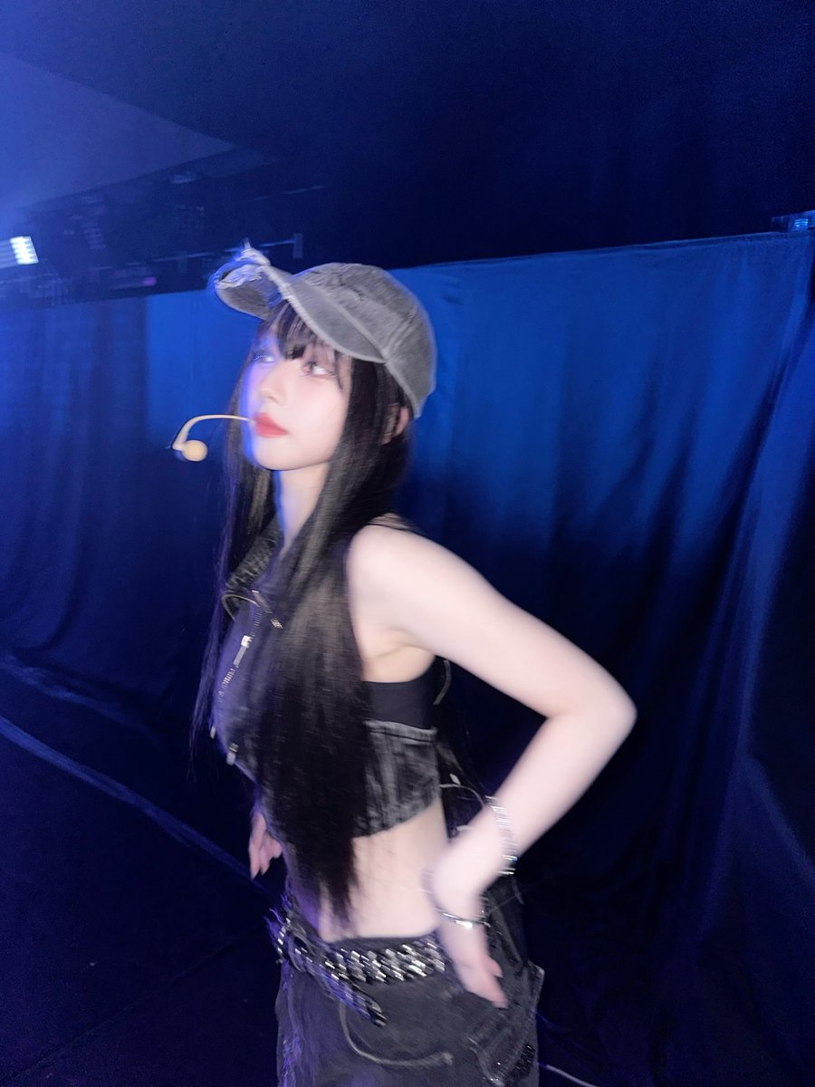 aespa_official's tweet photo. #aespa #æspa #에스파
#SYNK_PARALLELLINE #aespaLIVETOUR2024
#KARINA #카리나 #UP https://t.co/qJJ7eWPCLM