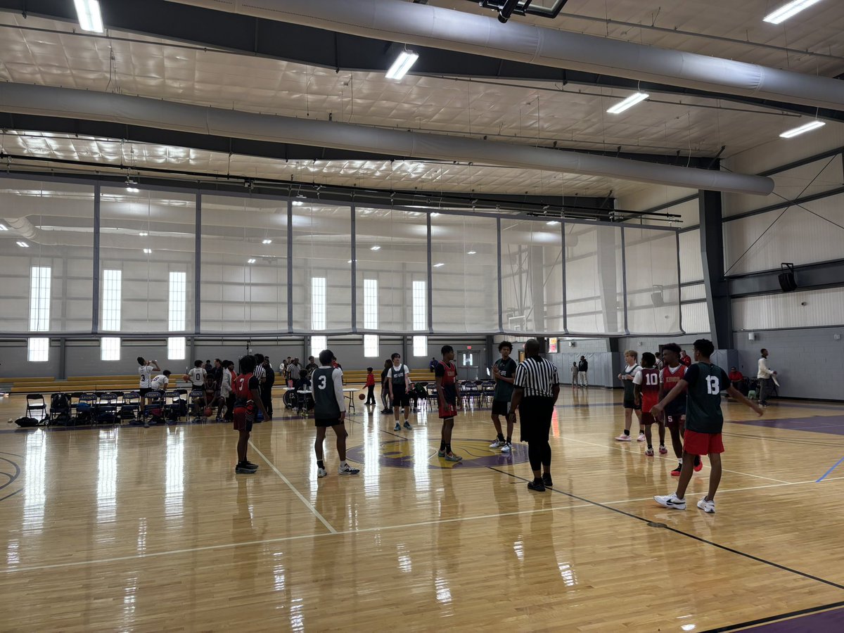 📍 Greenville, SC

Checking out some more fall league action today! 

<a href="/HardwoodincBb/">Hardwood Inc. Basketball</a> | <a href="/PrepHoopsSC/">Prep Hoops South Carolina</a>