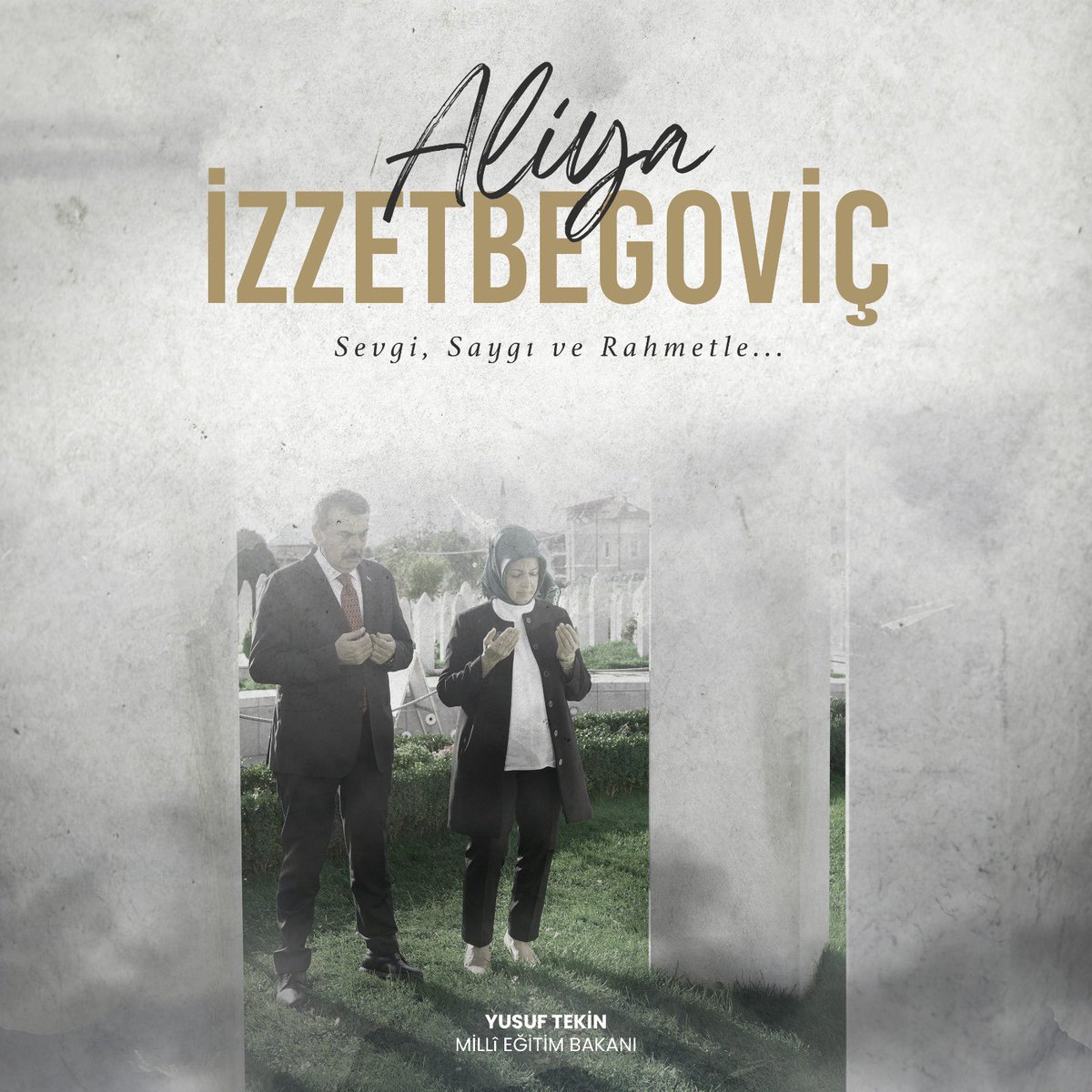 Bosna Hersek’in ilk cumhurbaşkanı, düşünür, devlet ve bilge siyaset adamı Aliya İzzetbegoviç’i vefatının 21. yıl dönümünde saygı ve rahmetle yâd ediyorum.

Mücadeleyle geçen hayatı, özgürlüğü ve adaleti merkeze alan öğretisi, ahlak-siyaset düşüncesi ve eserleriyle düşünce