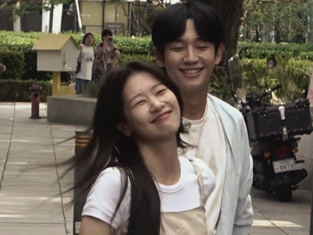 atcinemeral's tweet photo. crazy how they are a very pinterest couple https://t.co/3P8inNKBbi