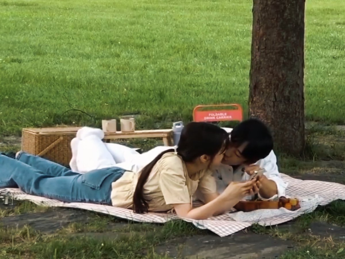 atcinemeral's tweet photo. crazy how they are a very pinterest couple https://t.co/3P8inNKBbi