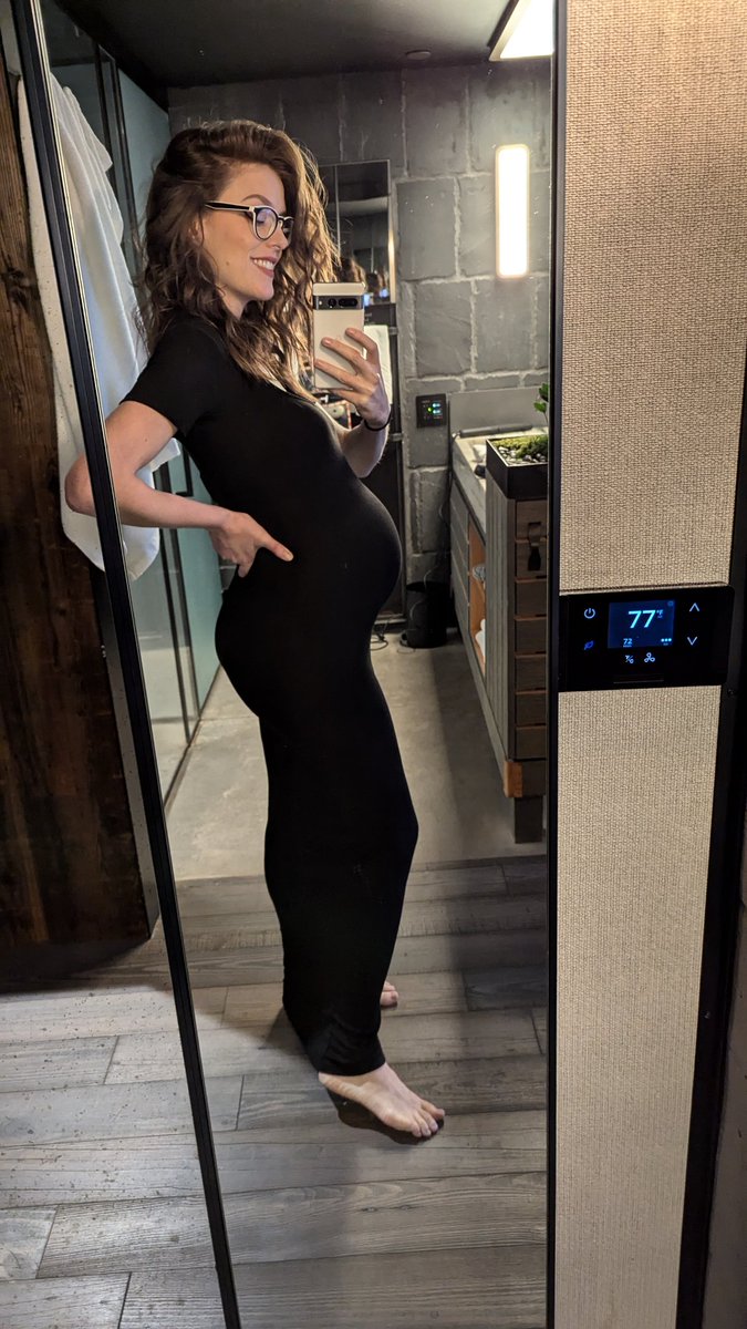 Ashley Winter MD || Urologist tweet media