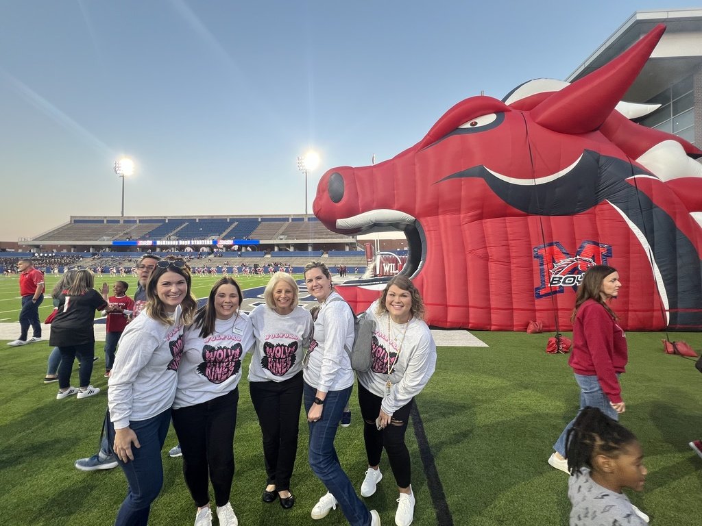 Such a fun night as Wolford celebrated Family Night at the Stadium! #wolwol <a href="/wolfordcampus/">Wolford Elementary</a>