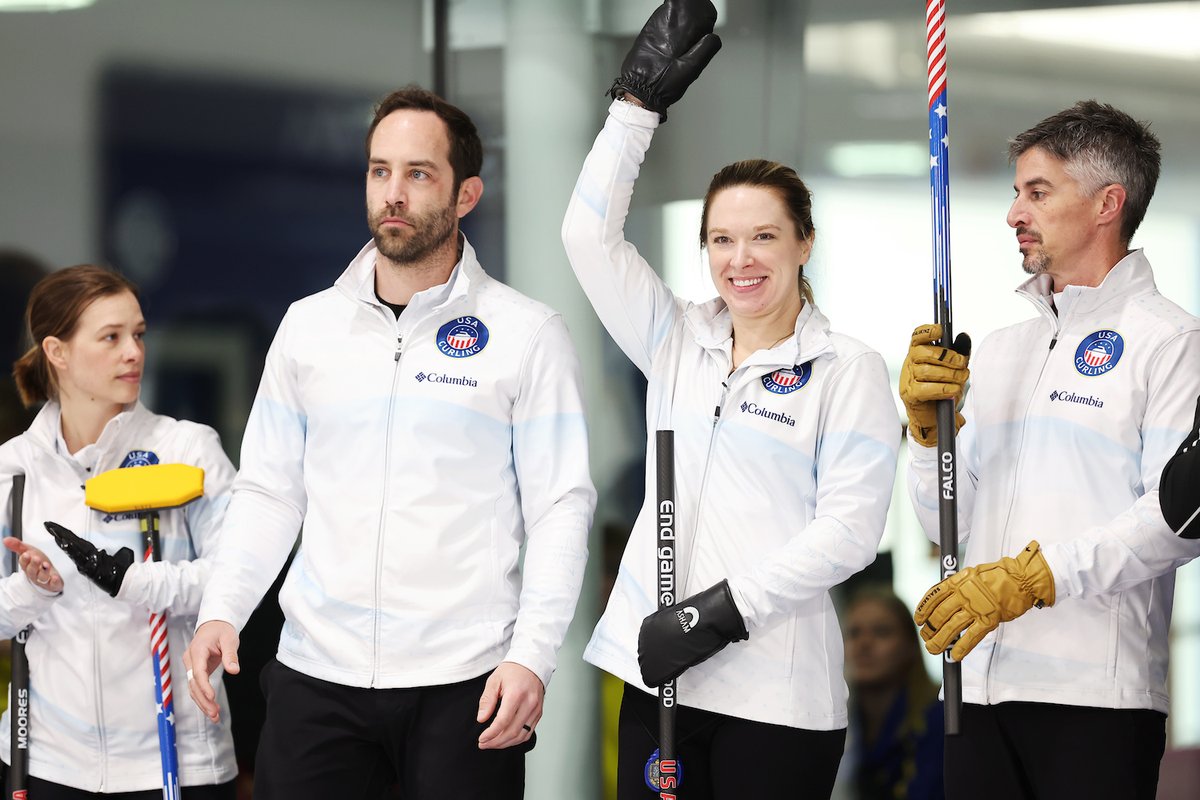 usacurl's tweet image. Team USA put up a great fight at the World Mixed Championship but fell just short in the quarterfinals. We couldn’t be more proud of their effort and teamwork throughout the competition!
📸 World Curling / Dom Gibbons