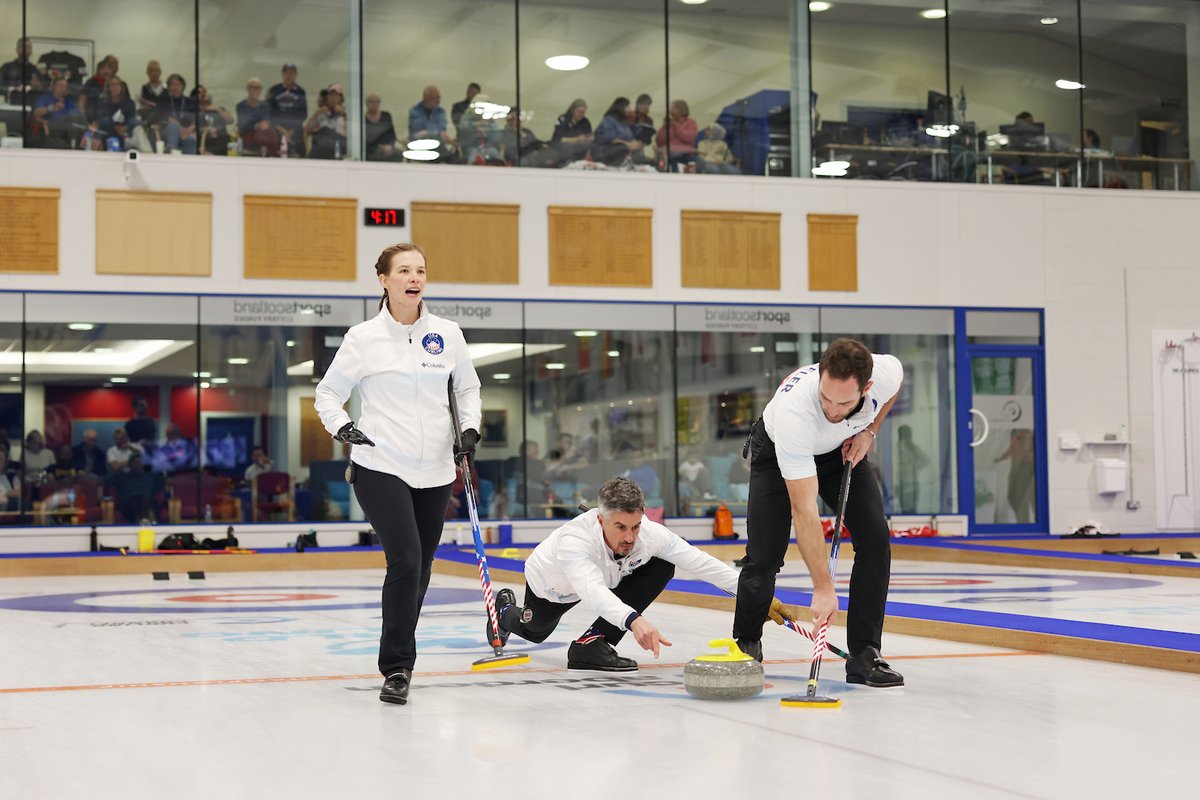 usacurl's tweet image. Team USA put up a great fight at the World Mixed Championship but fell just short in the quarterfinals. We couldn’t be more proud of their effort and teamwork throughout the competition!
📸 World Curling / Dom Gibbons