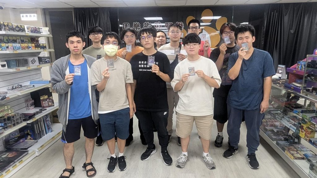 帕尼尼 tweet media