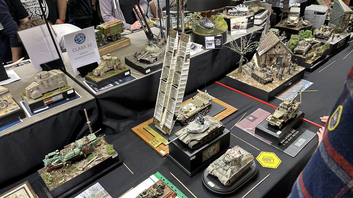 typezeroGunpla's tweet photo. P.2 #amsmc so many different types and styles. https://t.co/kpIk63jdBH