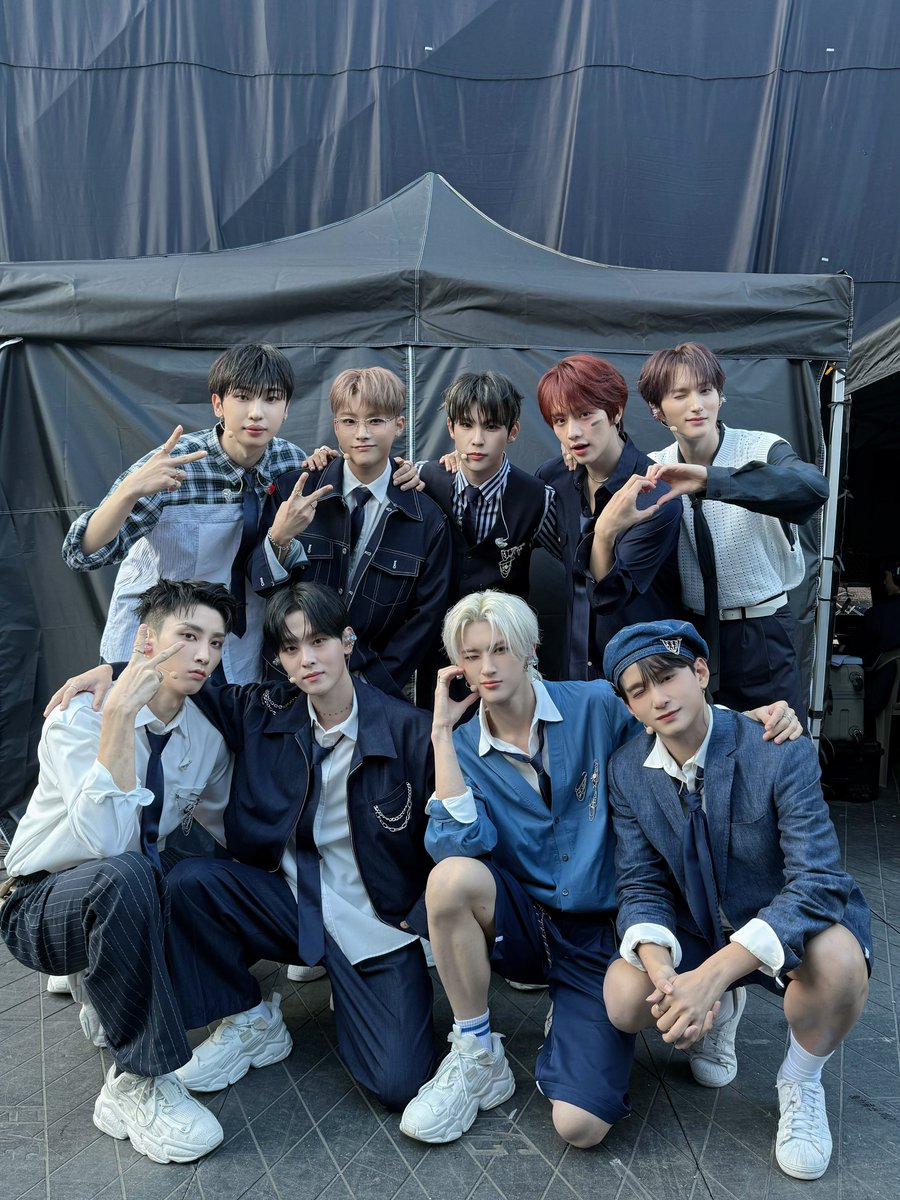 XODIACOfficial's tweet photo. [📸]

241019 제30회 드림콘서트

#XODIAC #소디엑 
#SOMEDAY #OURDAYS
#XODIAC_SOMEDAY
#XODIAC_OURDAYS https://t.co/eWMnPfx0qA