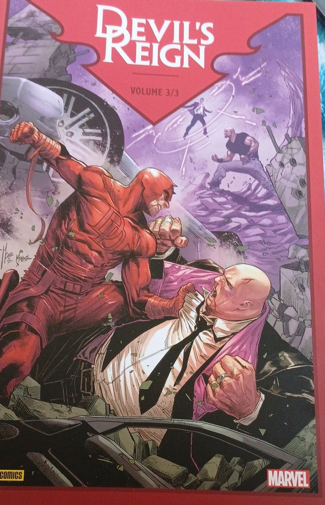 Fatoch51's tweet image. C'est tellement étrange et épique à la fois j'ai relu et terminé #DevilsReign et aussi étrange que ça paraît je suis heureux pour #WilsonFisk il a trouvé l'amour et au fond c'est ce qu'ont souhaite tous dans la vie même si vous êtes un #BadGuy 😀 @zdarsky @MChecC @paninicomicsfra