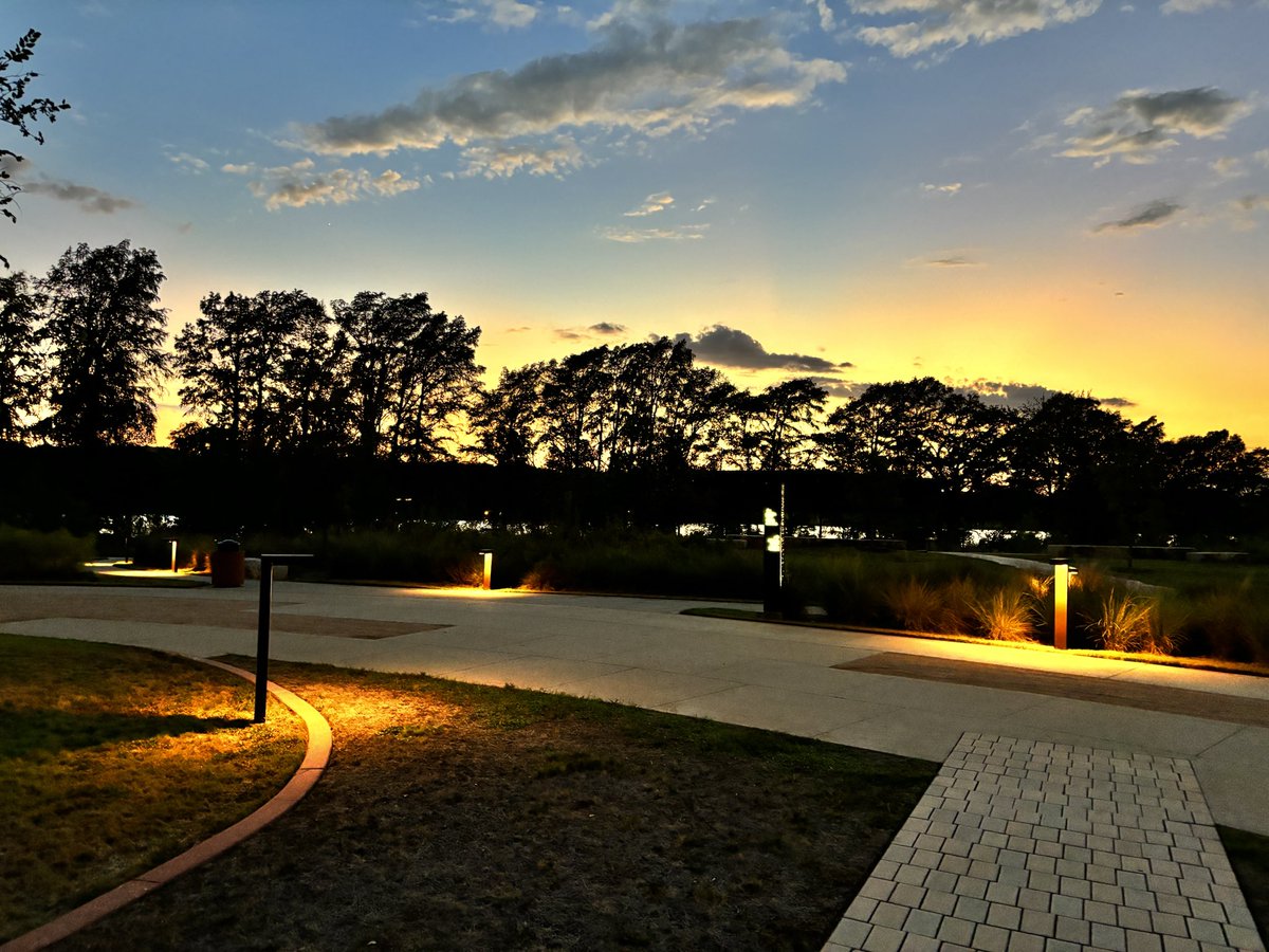 First night at <a href="/HoldsworthCtr/">The Holdsworth Cente</a> for the teacher retreat. 

This space speaks to my soul.